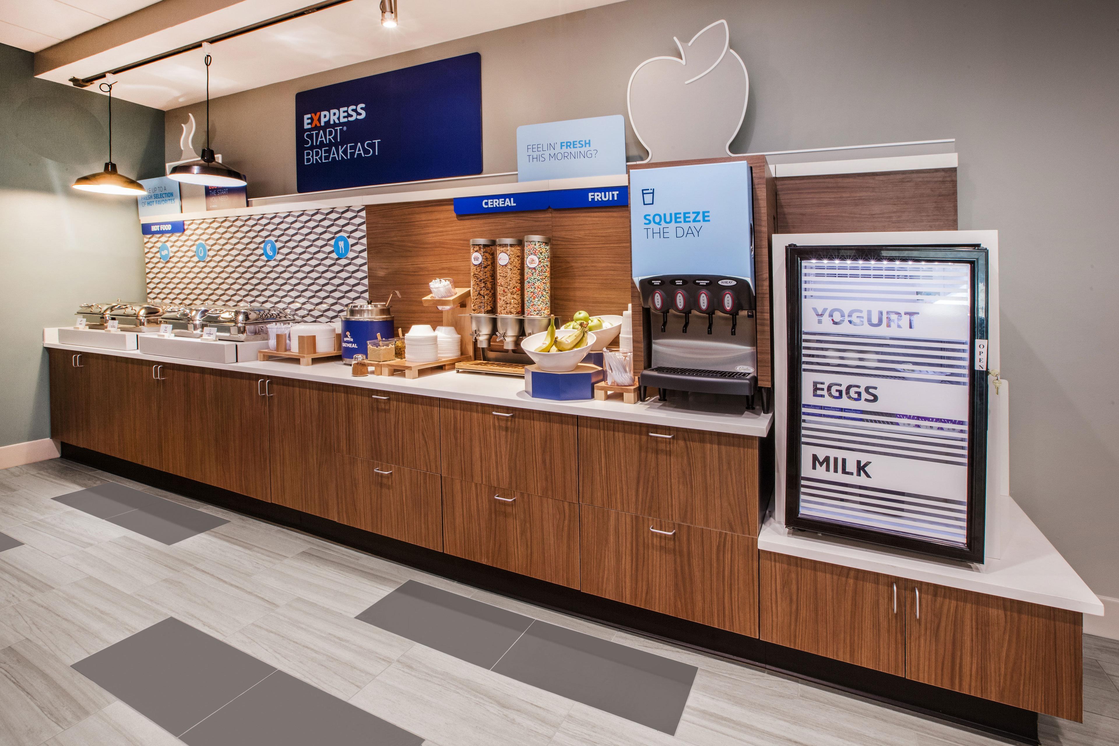 Holiday Inn Express Hotel & Suites Wichita Airport By Ihg Zewnętrze zdjęcie