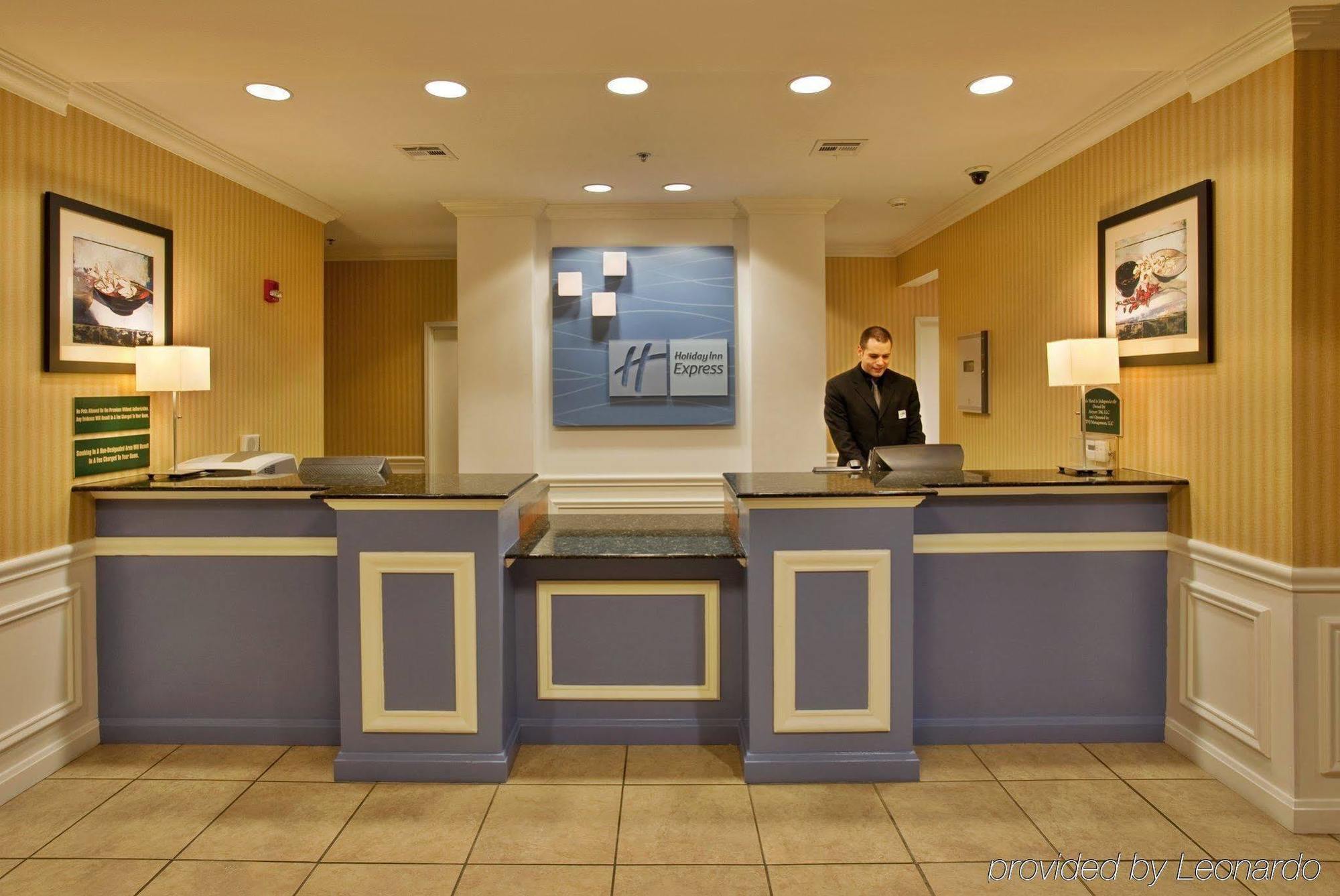 Holiday Inn Express Hotel & Suites Wichita Airport By Ihg Zewnętrze zdjęcie